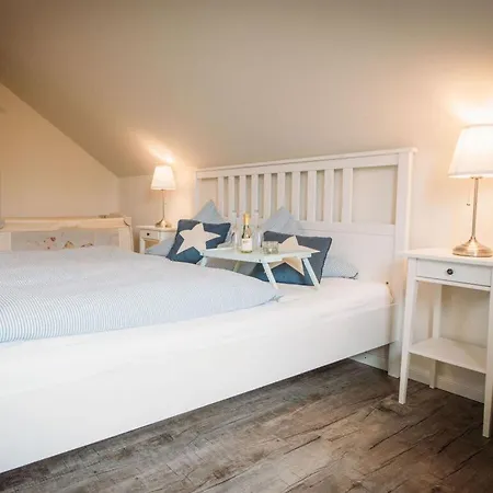 Hoppetosse Comfortable Holiday home Schonberger Strand
